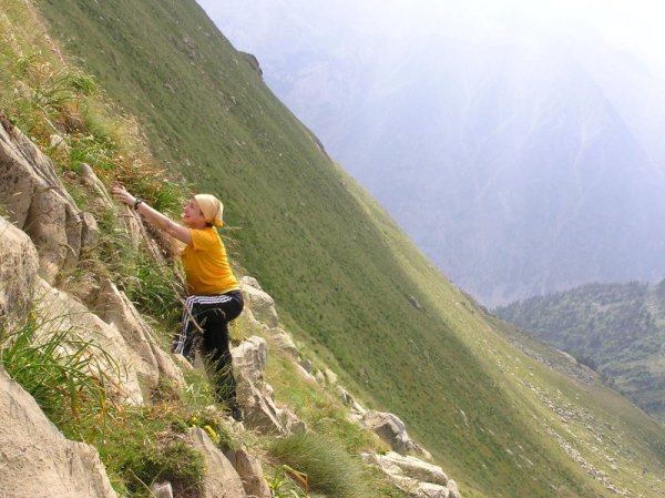 mountain climbing in Benasque